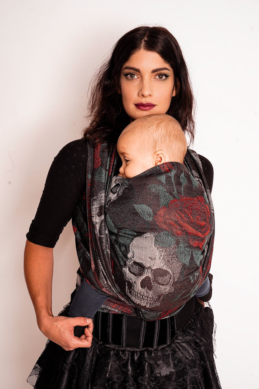 Tragetuch Skulls'n'Roses